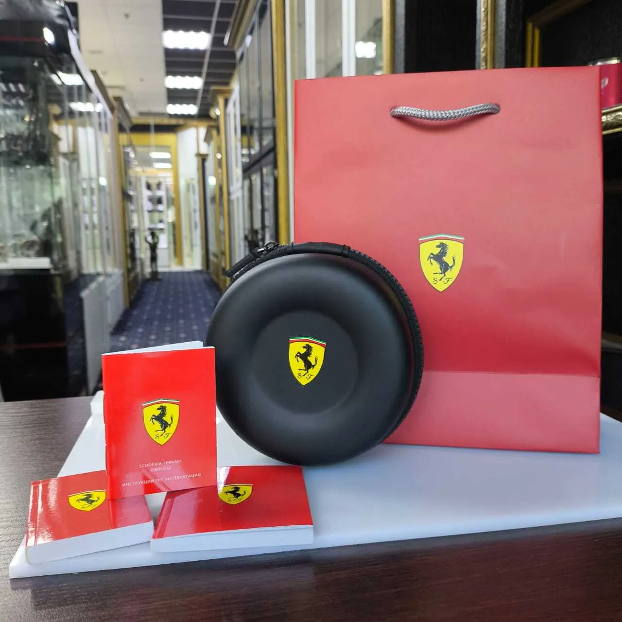 SCUDERIA FERRARI 0830004